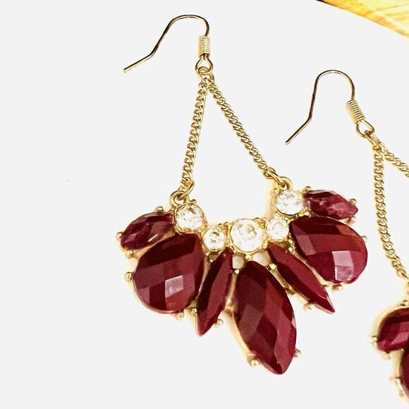 Beautiful Dangle Drop Rhinestone Earrings Pierced Chandelier Wine Red Gold 1444 - Picture 5 of 9